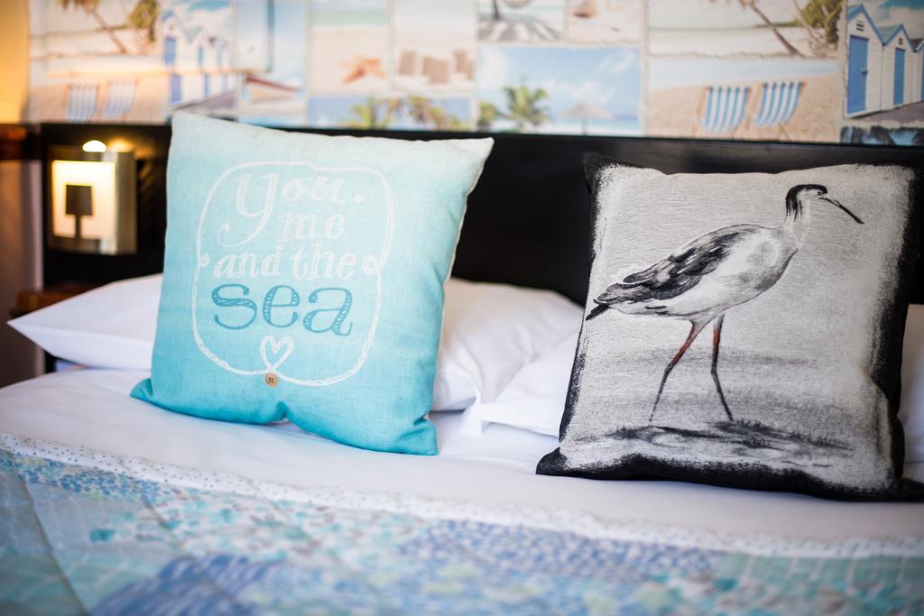 The Scarborough Travel And Holiday Lodge Экстерьер фото